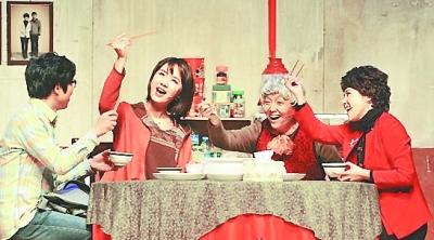 臺(tái)灣導(dǎo)演李宗熹執(zhí)導(dǎo)話劇《守歲》 在湖南演出 臺(tái)灣導(dǎo)演李宗熹執(zhí)導(dǎo)話劇《守歲》 在湖南演出