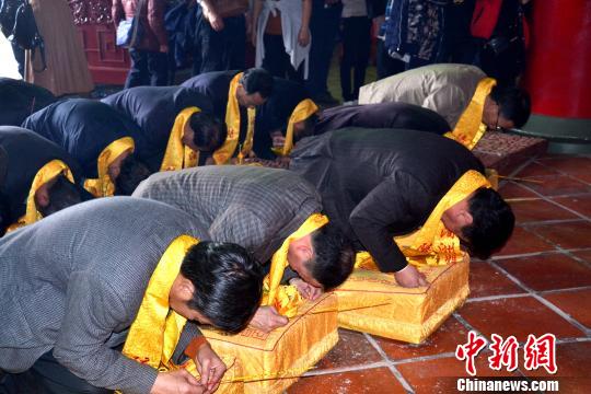 ������������������R���_�����^(q��)�b��(j��ng)�����x��