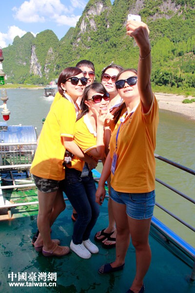 ��28����������ϵ�ഺ�X���л�ӵĴ�W�����[�콭��(�Ї��_���W(w��ng) ���� �z )