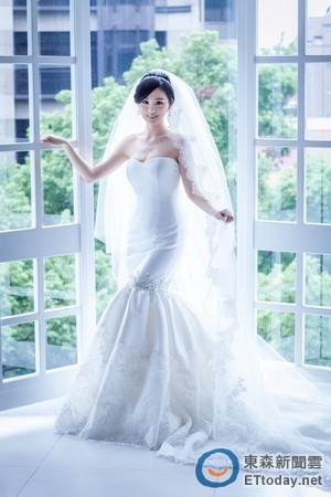 ��Ů�������_(t��i)���׸�ֶ�ӻ鼆���׶��ع⣨�D��