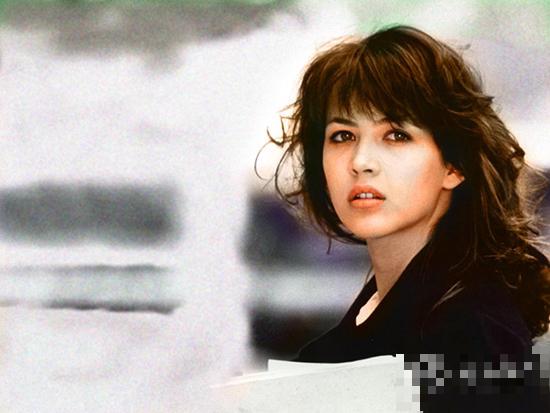 “國民初戀”PK哪家強 細數(shù)陪你走過青春的她們