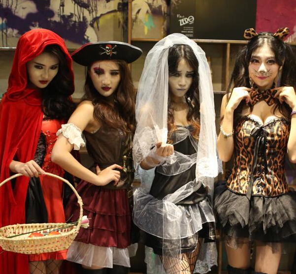 �Ͼ���Ů���������f(w��n)ʥ��(ji��)���ǚg��(l��)�^(gu��)��(ji��)