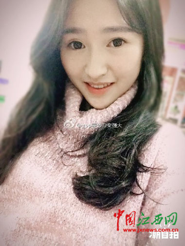 溫柔一笑(圖片來源于晏同學(xué)個(gè)人微博)