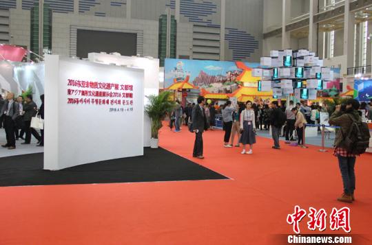 2016寧波特色文化產(chǎn)業(yè)博覽會(huì)開幕 聚焦文化科技創(chuàng)新 2016寧波特色文化產(chǎn)業(yè)博覽會(huì)開幕 聚焦文化科技創(chuàng)新