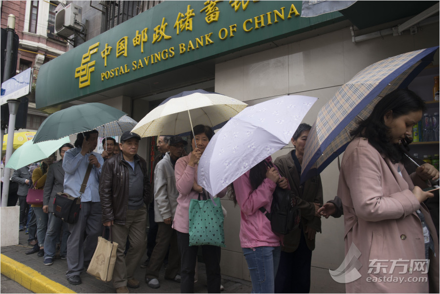 外灘“網(wǎng)紅”郵筒鹿角被拆 何時(shí)亮相還是未知數(shù) 外灘“網(wǎng)紅”郵筒鹿角被拆 何時(shí)亮相還是未知數(shù)