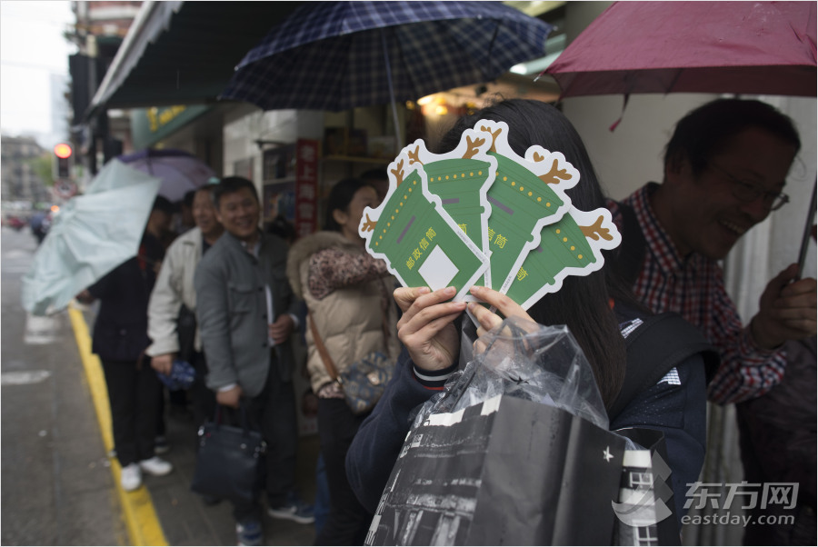 外灘“網(wǎng)紅”郵筒鹿角被拆 何時(shí)亮相還是未知數(shù) 外灘“網(wǎng)紅”郵筒鹿角被拆 何時(shí)亮相還是未知數(shù)