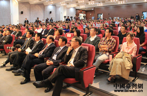 �ǲ����c�ϴ�W(xu��)��Ҋ����F(xi��n)�������Ї��_���W(w��ng)����Ӣ���z��