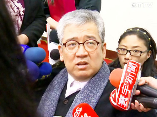 大連市長(zhǎng)李萬才會(huì)見臺(tái)塑集團(tuán)總裁王文淵