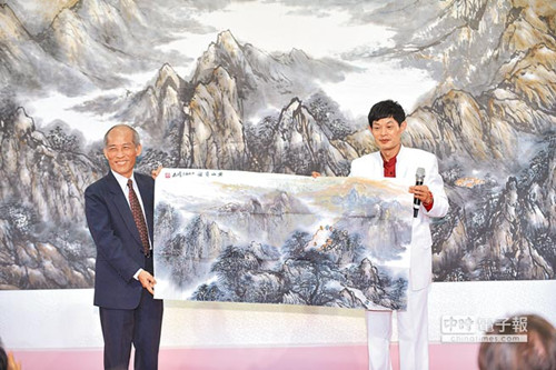 兩岸書畫家互激蕩攜手中國(guó)畫創(chuàng)新