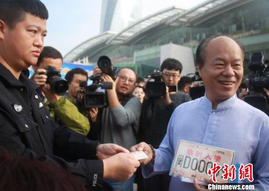 14�����磬62λ�_�����{܇�єy10��܇�v�ˡ����h(yu��n)֮�ǡ��͝L݆���_(d��)�B�T���H�]݆�����������_ʼ���}���{�Ρ��D���_��܇���ڬF(xi��n)�������k���R�r�{�պ�܇������ꐐ� �z