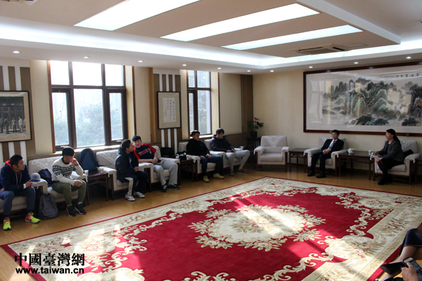 ��(gu��)��(w��)Ժ�_(t��i)�k�����־��L(zh��ng)�c�������I(y��)��W(xu��)��8λ�_(t��i)��������Մ��