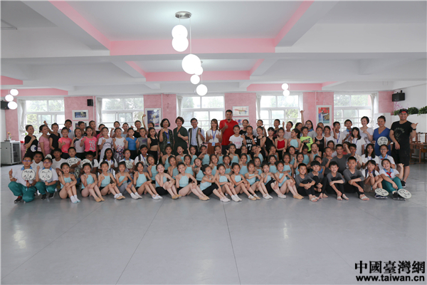 �_(t��i)�|�h����С�W(xu��)�c����^(q��)��һС�W(xu��)������ͬ��Ӱ�����Ї�(gu��)�_(t��i)���W(w��ng) ���� �z��