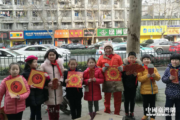 �͸���С�W(xu��)����Ӱ