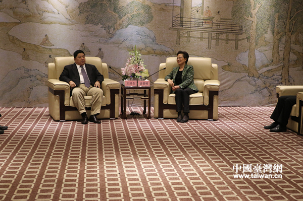 會(huì)見(jiàn)現(xiàn)場(chǎng) 會(huì)見(jiàn)現(xiàn)場(chǎng)