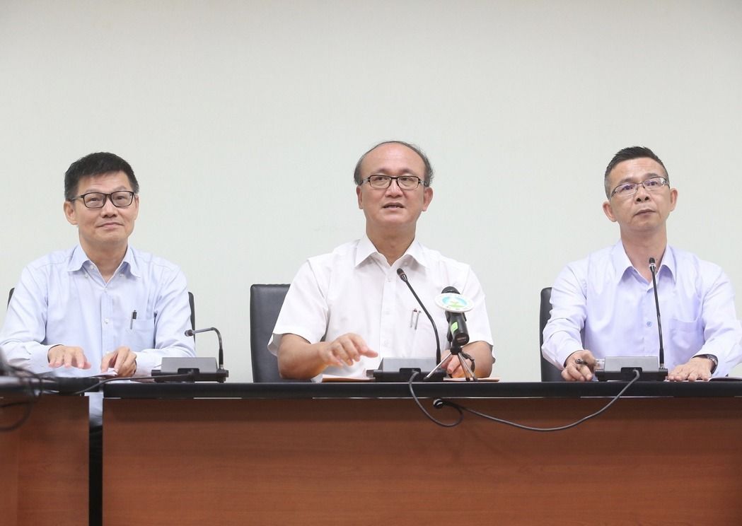 �������Ա�����45%��55%