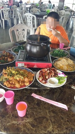 女友約會總帶弟弟同行 原因竟是“兩人不好點餐” 女友約會總帶弟弟同行 原因竟是“兩人不好點餐”