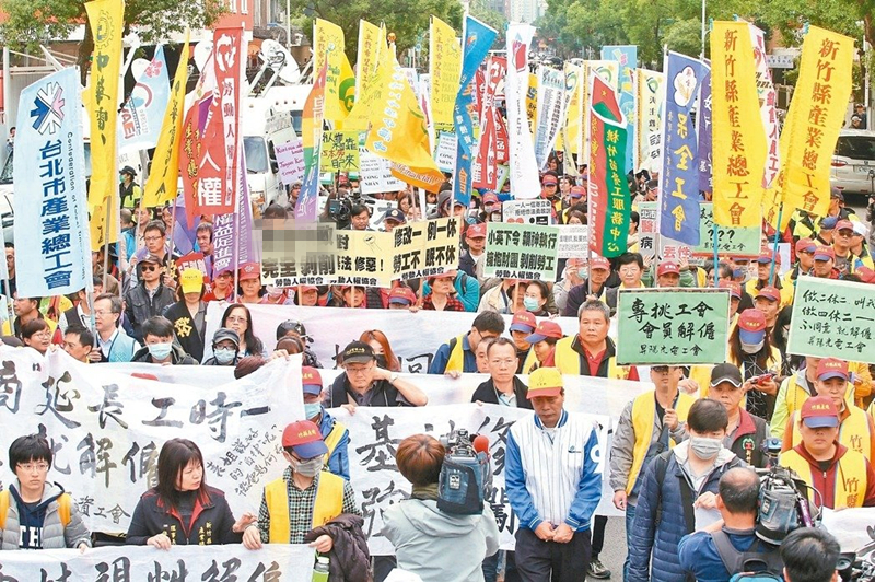 臺(tái)灣前“立委”揭民進(jìn)黨愚人的經(jīng)典謊言 這下真相大白了 臺(tái)灣前“立委”揭民進(jìn)黨愚人的經(jīng)典謊言 這下真相大白了