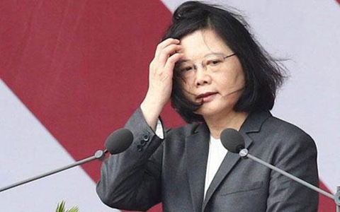 ��Ӣ�ĵġ����⡱��ˣ�����ڡ�����o����