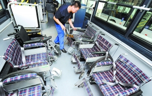 ���W��(hu��)��܇�M(j��n)�и��� ÿ܇��ͬ�r(sh��)���7��݆��(�D)