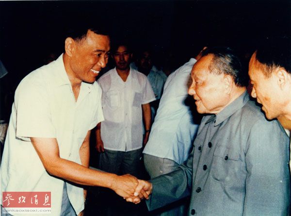 12位黨和國家領(lǐng)導(dǎo)人曾撰文回憶鄧小平 12位黨和國家領(lǐng)導(dǎo)人曾撰文回憶鄧小平