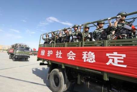 人民日報解讀:習(xí)近平軍事變革劍指四個方向 人民日報解讀:習(xí)近平軍事變革劍指四個方向