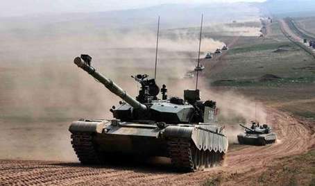 人民日報解讀:習(xí)近平軍事變革劍指四個方向 人民日報解讀:習(xí)近平軍事變革劍指四個方向