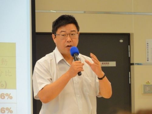 �_(t��i)ǰ�����C(j��)��(g��u)�l(f��)���ˣ�ý�w�i�Xħ�Ą����Y����