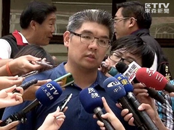 連勝文:柯文哲非政治素人 是高明的傳統(tǒng)政客 連勝文:柯文哲非政治素人 是高明的傳統(tǒng)政客