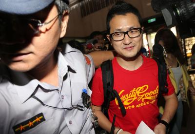 邱毅與九把刀對(duì)簿公堂兩人唇槍舌戰(zhàn)(圖)