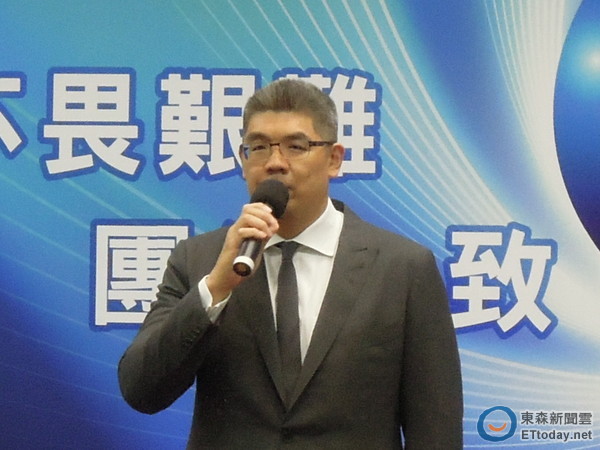 �B����19��ָ�����](m��i)���˿������R���R��һ��(g��)���L(zh��ng)��