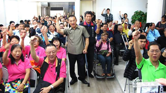 臺灣身障團體力挺胡志強 批民進黨:野蠻退步 臺灣身障團體力挺胡志強 批民進黨:野蠻退步