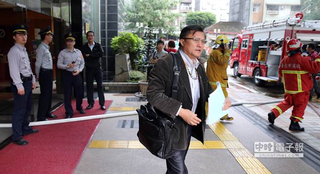 ��ί���ļ�����æ�ߵ����������DƬ��Դ���_���Еr��ӈ�