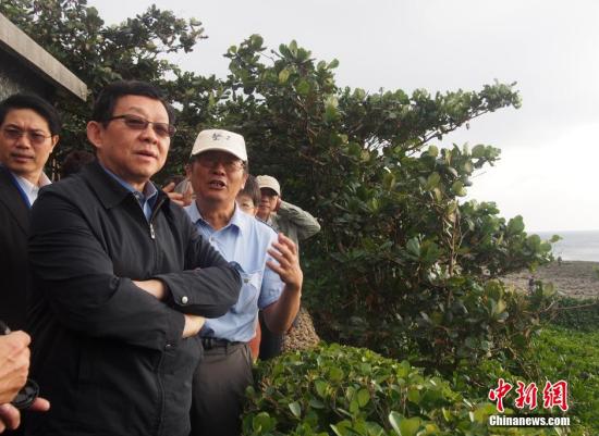 海協(xié)會(huì)會(huì)長(zhǎng)陳德銘赴新竹科學(xué)園區(qū)聽簡(jiǎn)報(bào)(圖) 海協(xié)會(huì)會(huì)長(zhǎng)陳德銘赴新竹科學(xué)園區(qū)聽簡(jiǎn)報(bào)(圖)