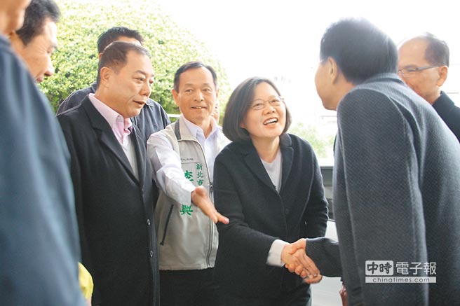 �±����h��(hu��)���M(j��n)�h�F(tu��n)�挦(du��)ʷ����ӽ��h�L(zh��ng)�����ęC(j��)��(hu��)���h��ϯ��Ӣ��19����������h�o(j��)��һƱ������(zh��n)��