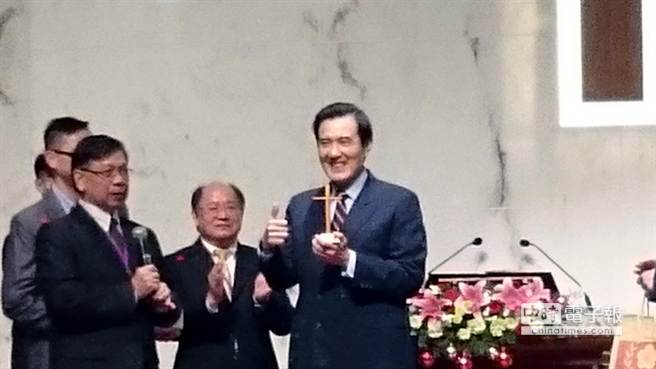 ����������̕�(hu��)�������������ʣ��Ҷ�������ٛ(z��ng)Ф�ľ������ʮ�ּܽo�RӢ�Ů�(d��ng)��ʥ�Q�Y��