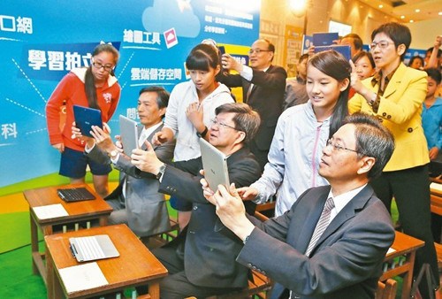 臺當局行政部門特訓“換腦袋”加強網(wǎng)絡溝通