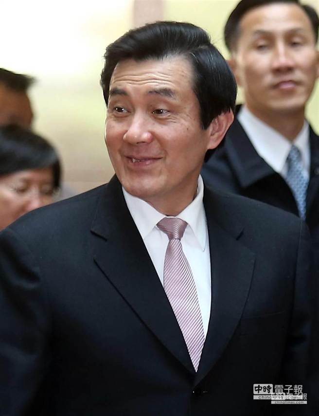 �RӢ13�ս��܌�(zhu��n)�L���غ��ý�w�����ᆖ(w��n)�r(sh��)���RӢ�ŃH΢Ц�Ԍ�(du��)