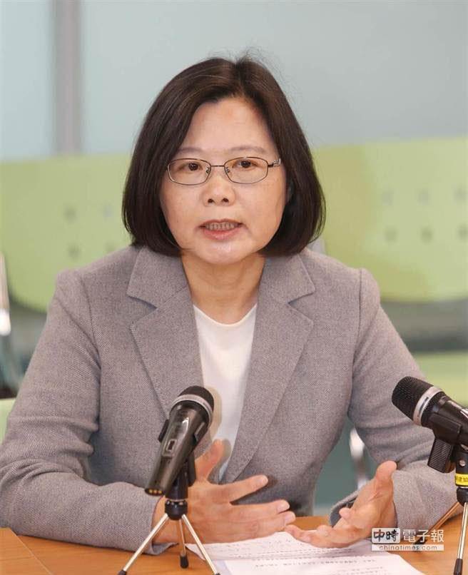 �γ�����Ѳ�Ӣ�ģ��e�����_(t��i)��(d��)��������(j��ng)