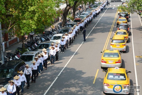 318������F(tu��n)�@�С�����Ժ�� �V���a(b��)������Ͷ����