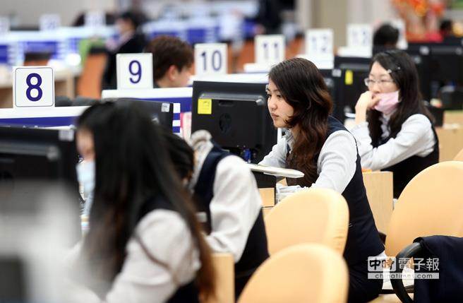 �_(t��i)�������R����(w��)�T�����M(f��i)�ü�����ʿ������Σ�C(j��)�����_(t��i)ý�Y����Ƭ �Еr(sh��)��ӈ�(b��o) ��ź��z��