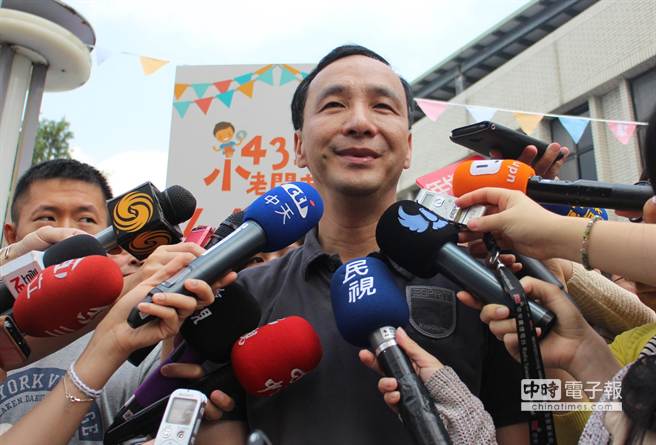 �±����L(zh��ng)��������4���ճ�ϯ435С�ϰ��м����(d��ng)�����DƬ��(l��i)Դ���_(t��i)���Еr(sh��)��ӈ�(b��o) ������?c��i)z��