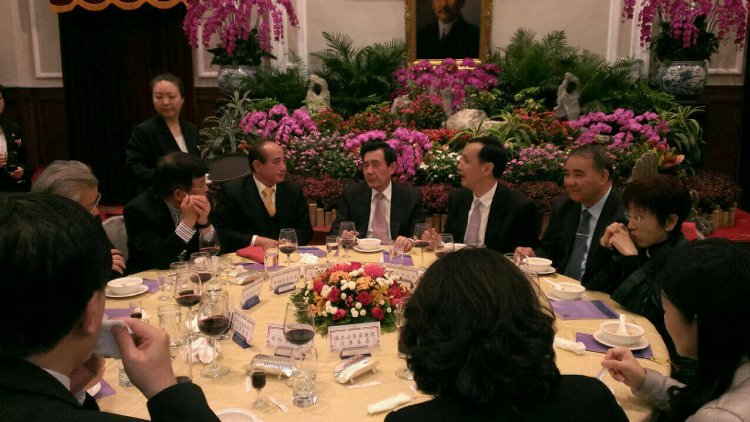 ��(gu��)���h����ί�����R�k�͔����h��ϯ�������c������Ժ�L(zh��ng)������ƽ�����RӢ������߅�����_(t��i)ý�D��