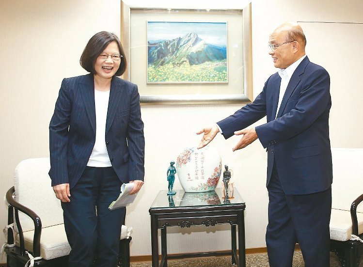 蘇貞昌提醒蔡英文:勝選很重要 勝任更重要 蘇貞昌提醒蔡英文:勝選很重要 勝任更重要