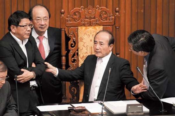 王金平主持“立法院”協(xié)調(diào) 王金平主持“立法院”協(xié)調(diào)