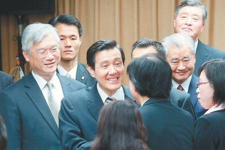 �RӢ�ţ�؛�Q(m��o)�f(xi��)�h����ƿ�i��(d��ng)����Ŭ��ϣ��ͻ��