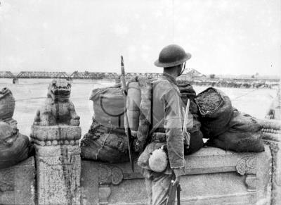 ��Ѫ�I�Ěvʷ�����z�����RӢ�����P����(zh��n)ʷ���D��