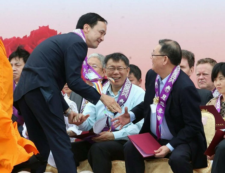 朱立倫否認(rèn)黨內(nèi)2016候選人改征召 是否王朱配未否定 朱立倫否認(rèn)黨內(nèi)2016候選人改征召 是否王朱配未否定