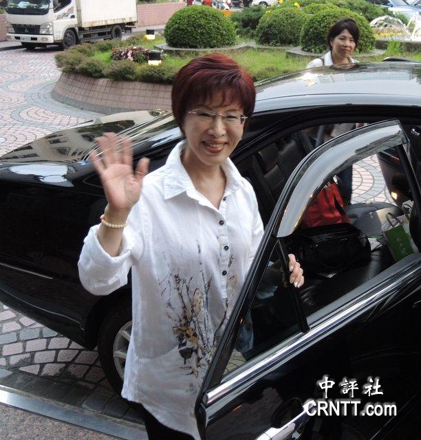 洪秀柱嗆朱立倫:難道你一個(gè)人拖死整個(gè)國(guó)民黨(圖) 洪秀柱嗆朱立倫:難道你一個(gè)人拖死整個(gè)國(guó)民黨(圖)