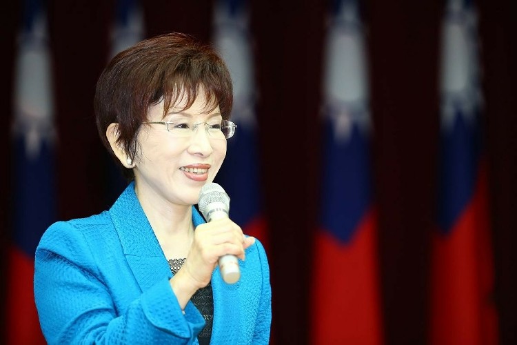 拱朱“藍委”轉(zhuǎn)向挺洪秀柱 盼國民黨“挺住” 拱朱“藍委”轉(zhuǎn)向挺洪秀柱 盼國民黨“挺住”