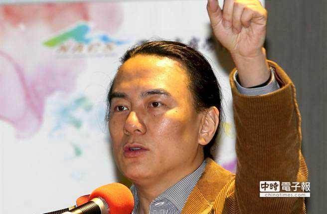 �����񡱵Ա����f������������Ӣ�������Ĵ������κ�һ�����ÿ�